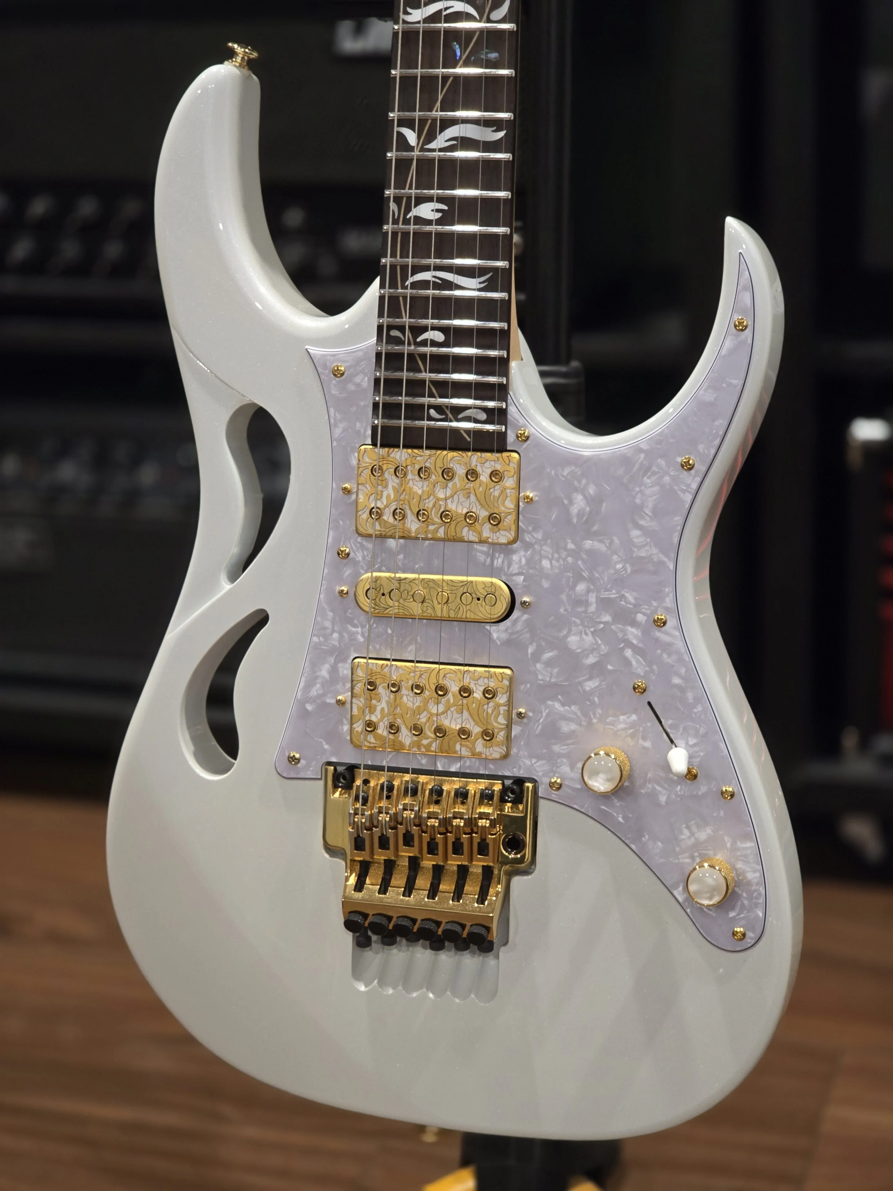 Ibanez PIA3761SLW Steve Vai Signature – Image 2