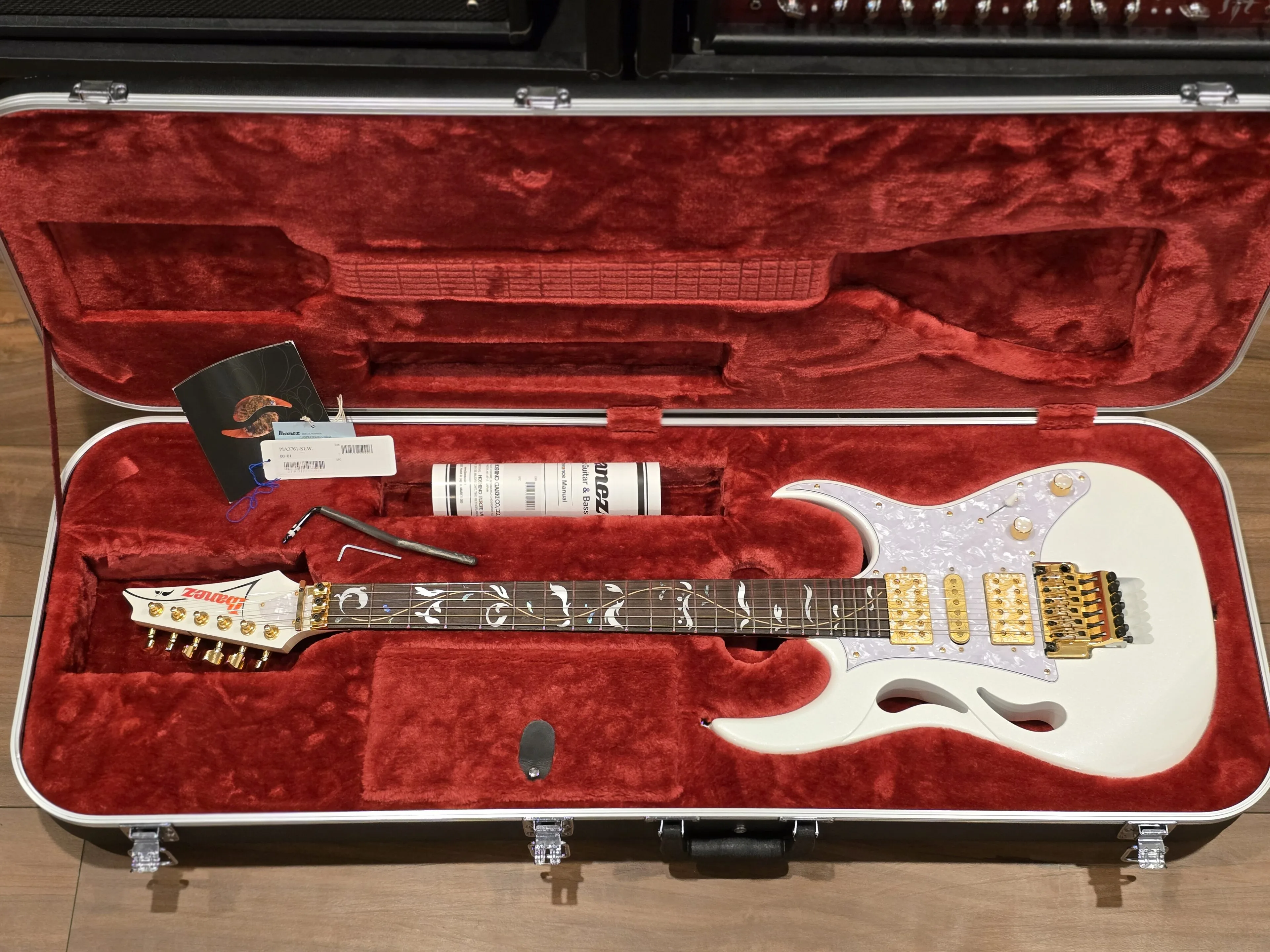 Ibanez PIA3761SLW Steve Vai Signature – Image 8