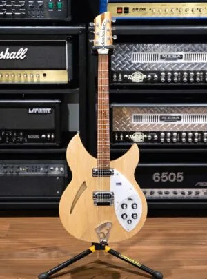 Rickenbacker 330