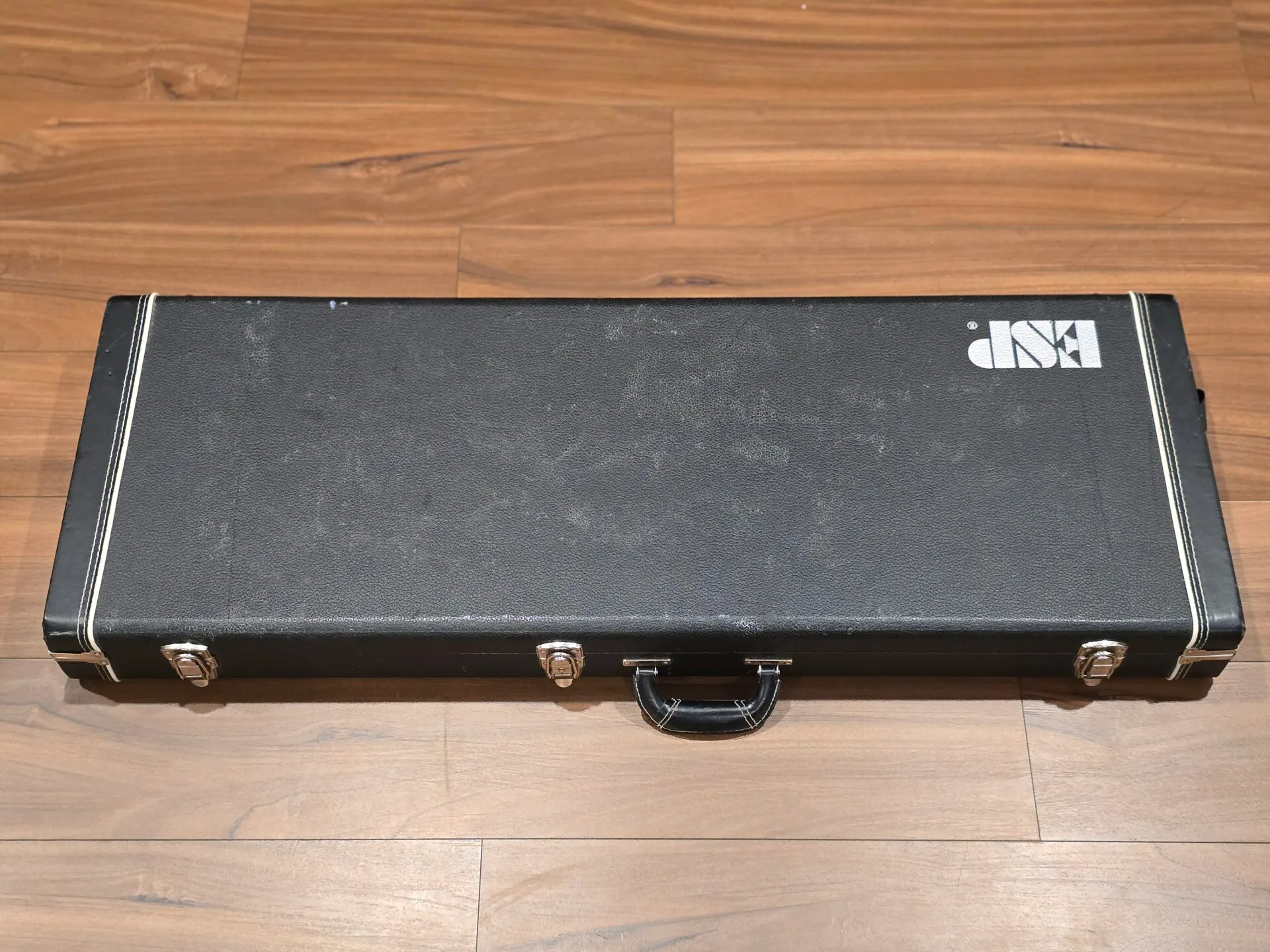 ESP E-II Viper Baritone – Image 4