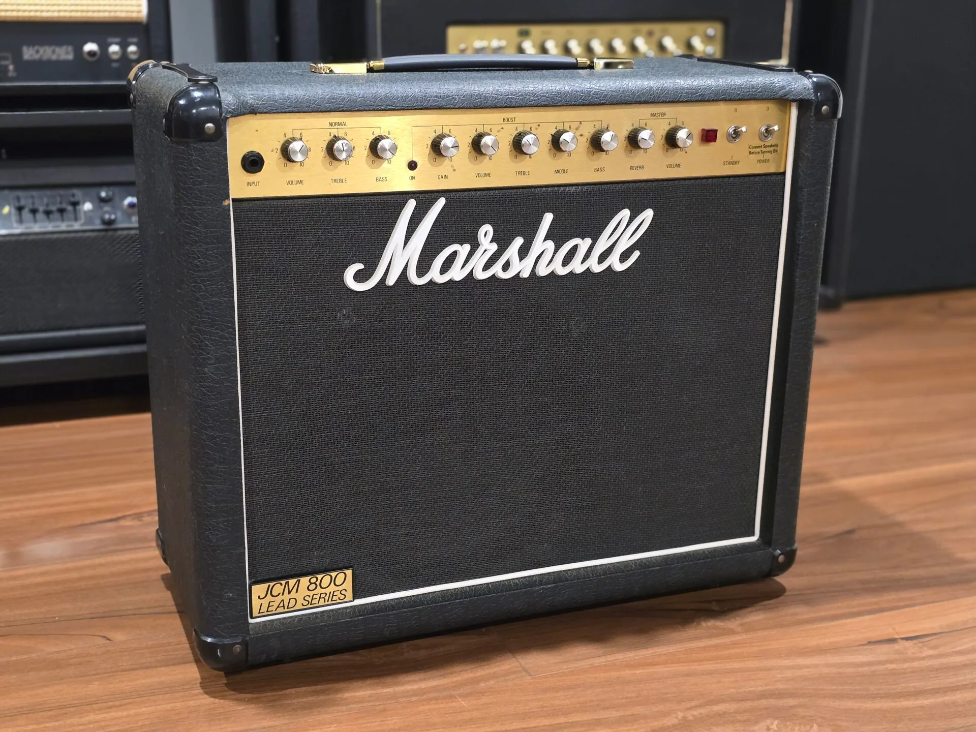 Marshall JCM 800 2210 – Image 2