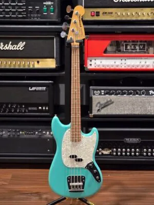 Fender Vintera '60s Mustang Bass