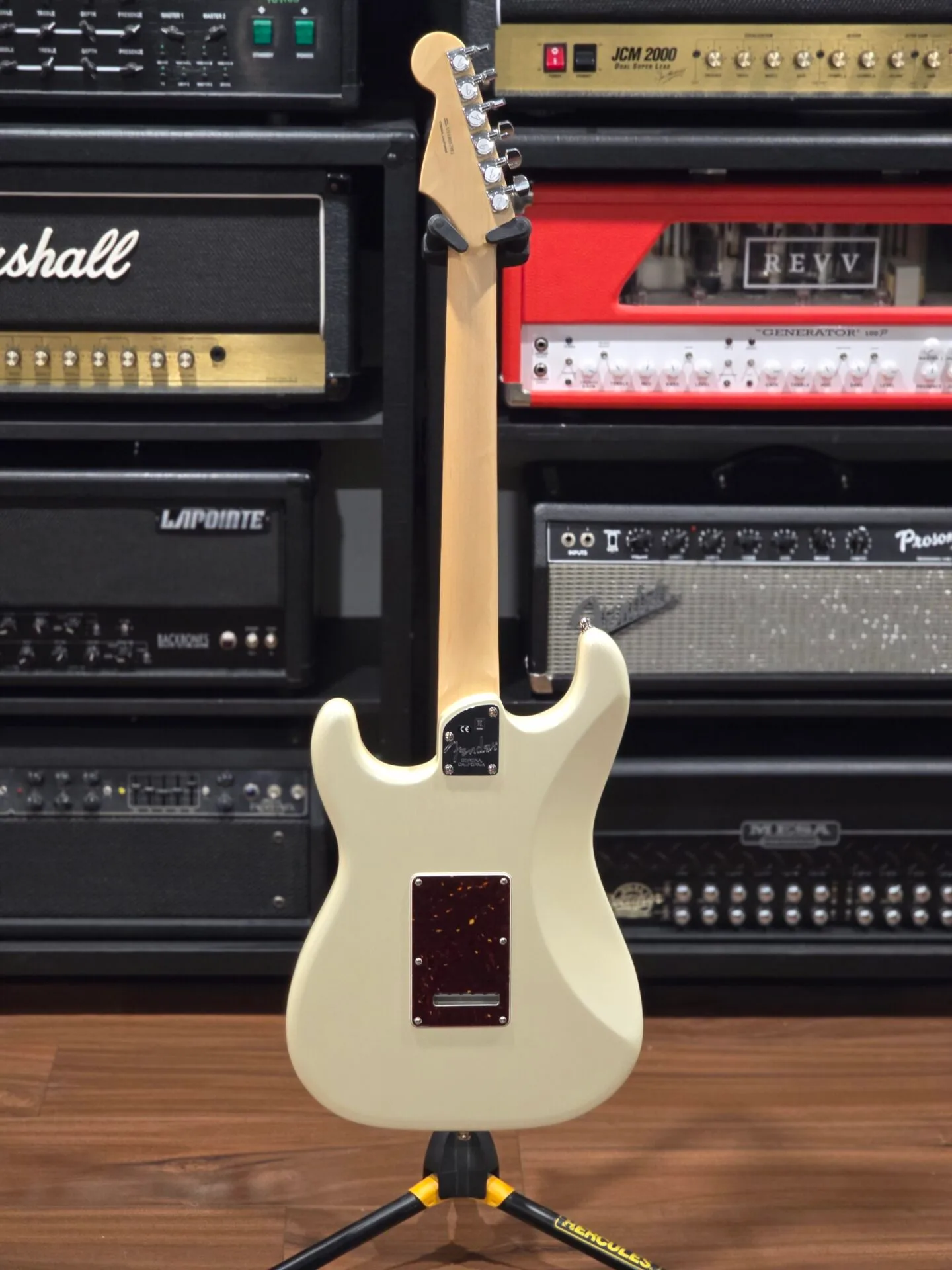 Fender American Elite Stratocaster HSS – Image 2