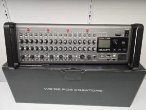 Zoom L-20R