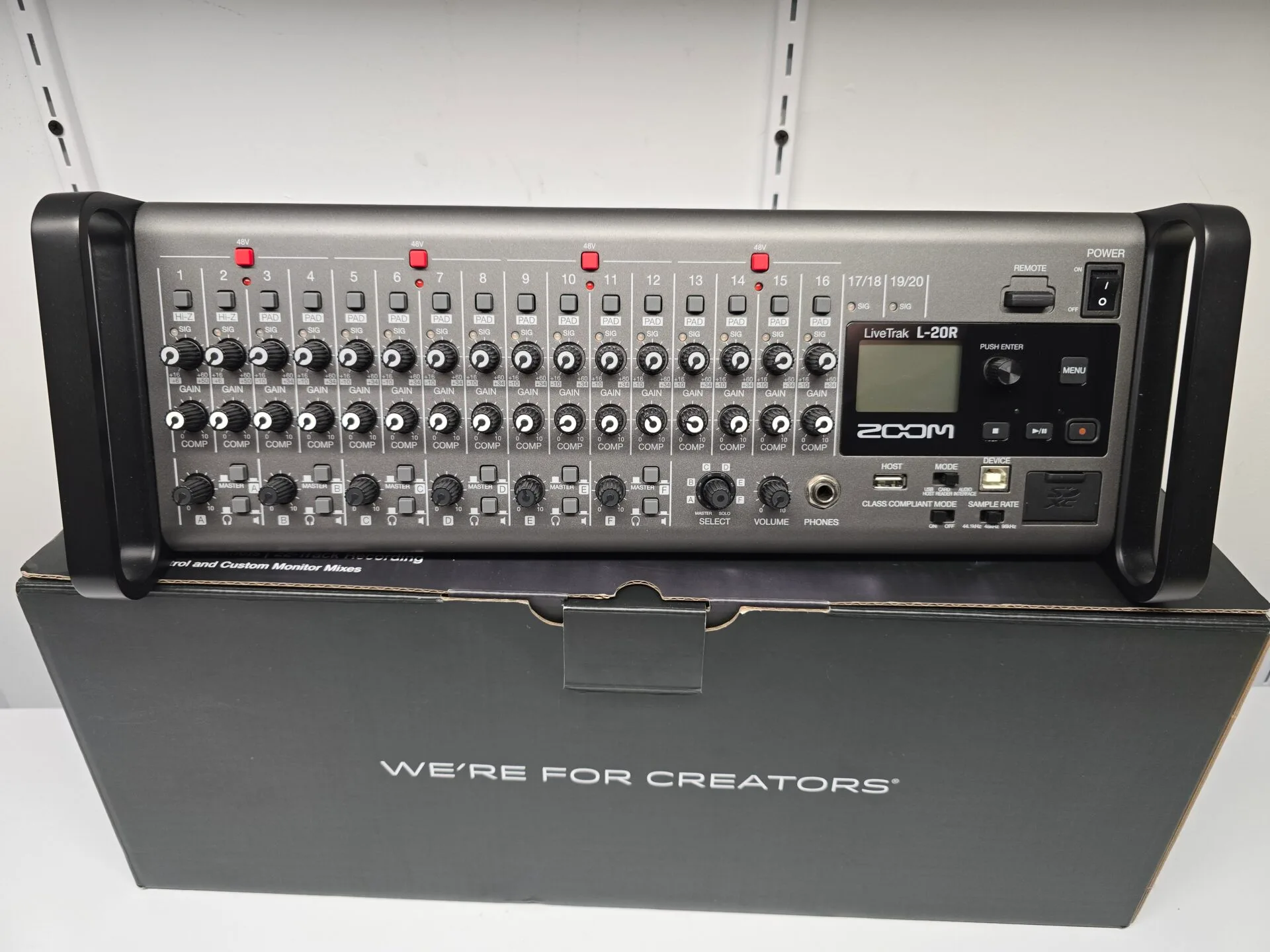Zoom L-20R