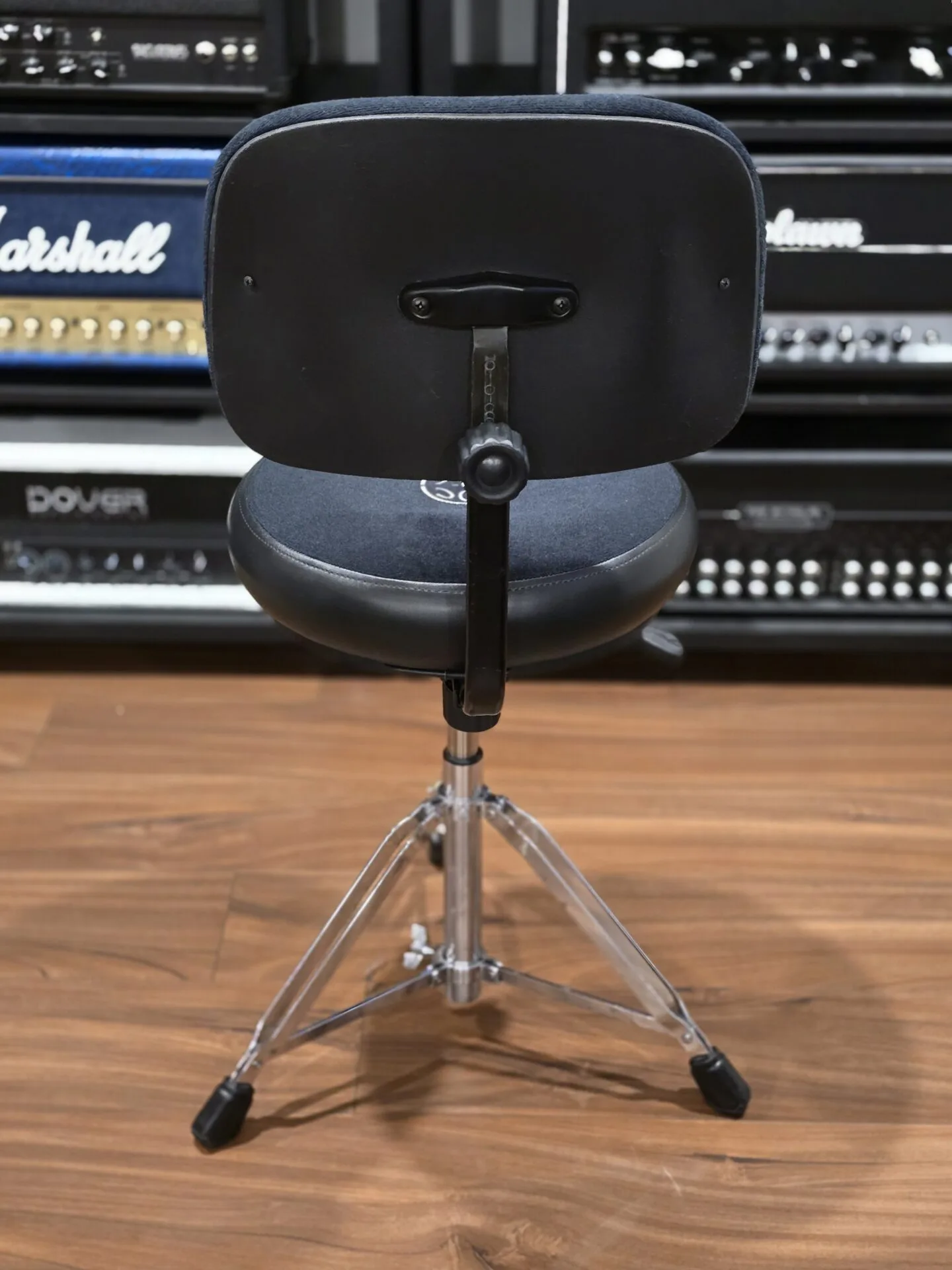 Roc-N-Soc Nitro Round Throne With Backrest - Image 2